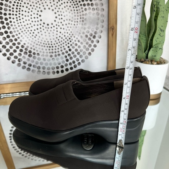 Stuart Weitzman Women's Brown Stretch Rubber Platform Shoes Size 9 M - Picture 11 of 14